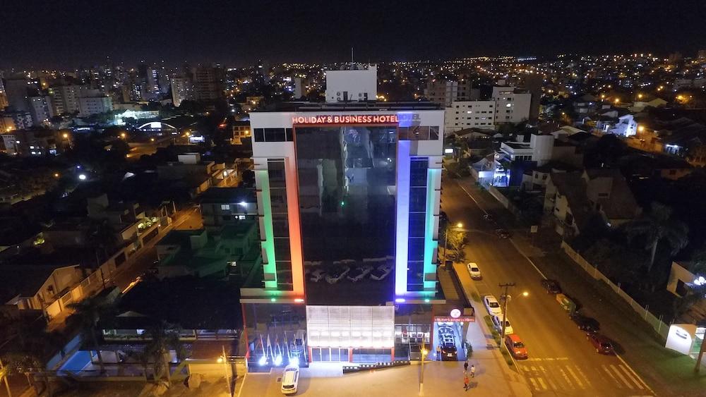 Holiday & Business Hotel - Em Frente Ao Centro De Eventos E Arena Conda Chapeco Exterior photo