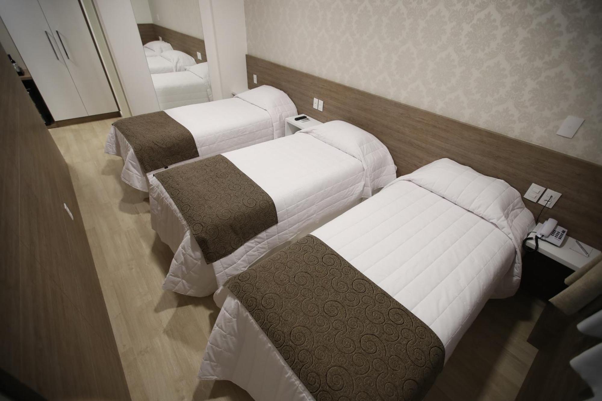 Holiday & Business Hotel - Em Frente Ao Centro De Eventos E Arena Conda Chapeco Room photo
