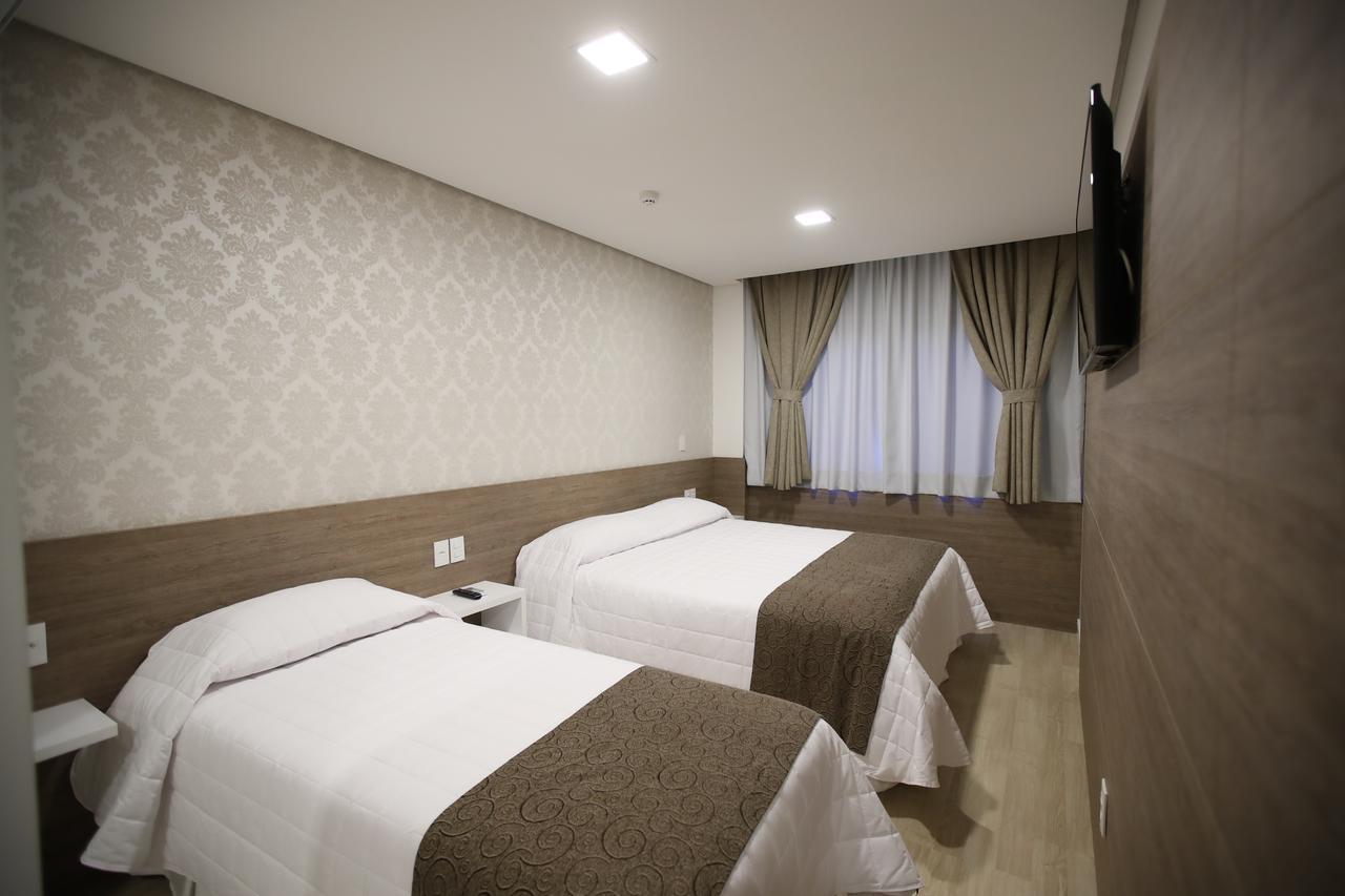 Holiday & Business Hotel - Em Frente Ao Centro De Eventos E Arena Conda Chapeco Room photo